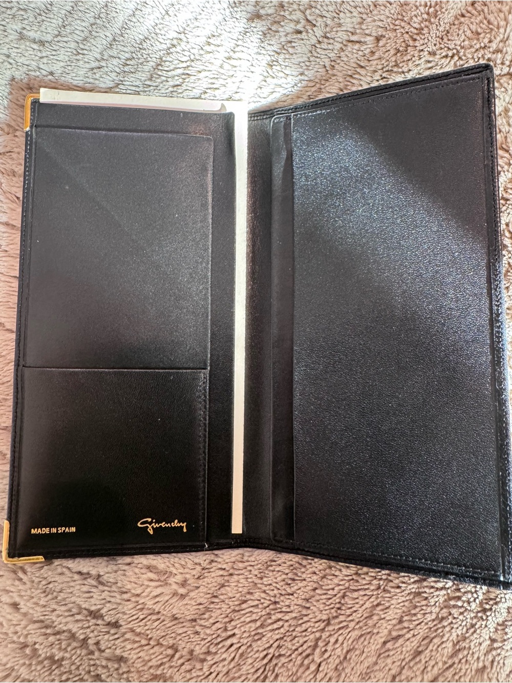 Givenchy Women’s Black Solid Logo Long Bifold Folding Wallet Spain - Picture 4 of 7